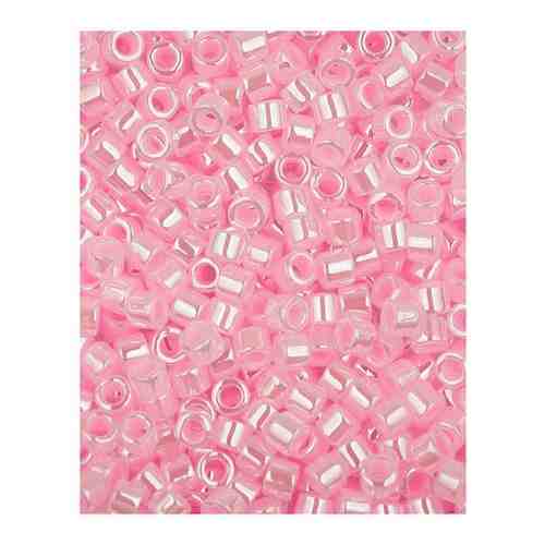 Бисер Miyuki Delica, цилиндрический, размер 11/0, цвет: Окрашенный изнутри хрусталь/светло-розовый (0224), 4,5 грамм арт. 101116223329